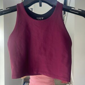 Maroon fitness cropped tank top